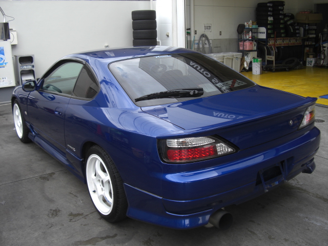 Nissan Silvia S15 Spec R Av Hog Kvalite Pa Vag Hem Fran Japan Till Adam Superior Imports Ab